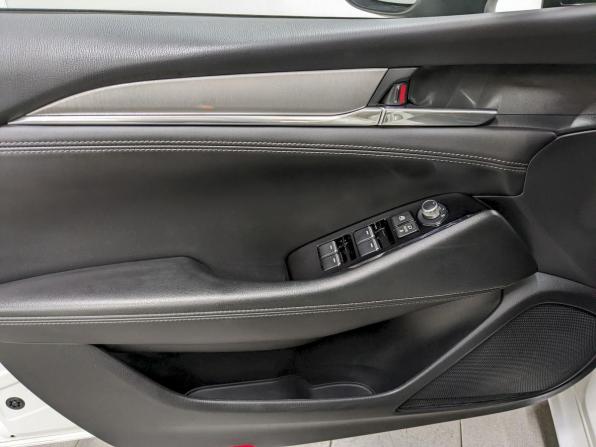 Mazda 6 III (GJ) Рестайлинг 2 с пробегом 2019 года, цена 2 190 000 рублей, 122403 км, седан, Автокод Объявления