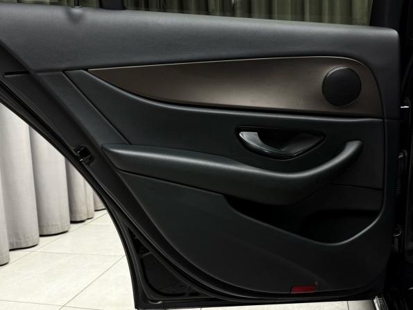 Mercedes-Benz E-Класс V (W213 S213 C238) с пробегом 2016 года, цена 3 199 000 рублей, 110983 км, седан, Автокод Объявления