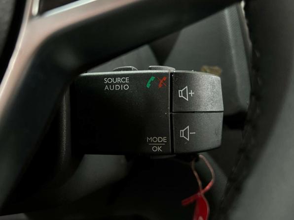 Renault Logan II Рестайлинг с пробегом 2021 года, цена 720 000 рублей, 120552 км, седан, Автокод Объявления
