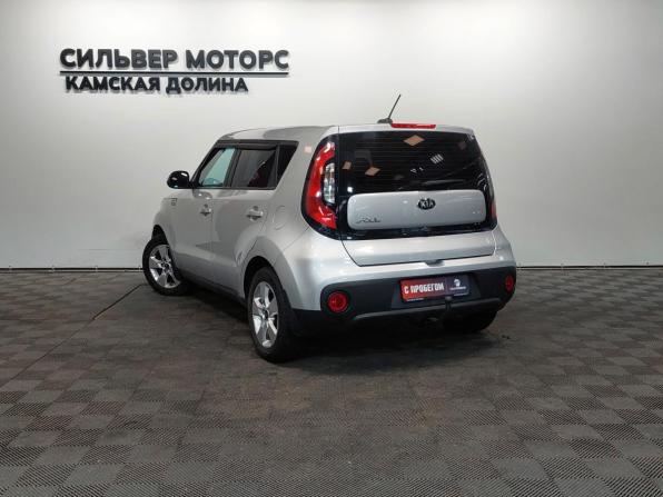 Kia Soul II Рестайлинг с пробегом 2017 года, цена 1 180 000 рублей, 199900 км, хэтчбек, Автокод Объявления