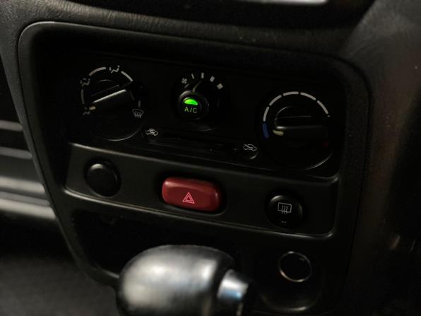 Suzuki Swift I (Japan) с пробегом 2003 года, цена 350 000 рублей, 205653 км, хэтчбек, Автокод Объявления