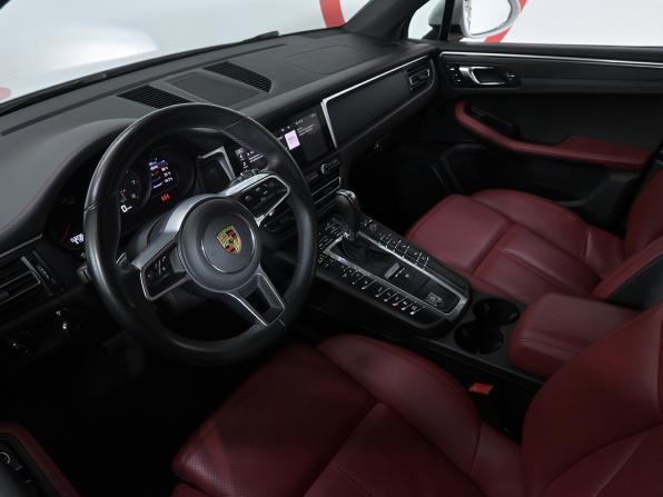 Porsche Macan I Рестайлинг 2 с пробегом 2021 года, цена 5 730 000 рублей, 53350 км, внедорожник, Автокод Объявления
