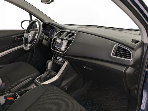 Suzuki SX4 II (S-Cross) Рестайлинг с пробегом 2019 года, цена 2 250 000 рублей, 39593 км, хэтчбек, Автокод Объявления