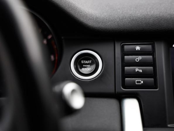 Land Rover Discovery Sport I с пробегом 2017 года, цена 1 789 000 рублей, 179530 км, внедорожник, Автокод Объявления