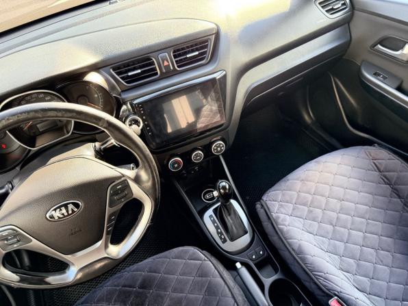 Kia Rio III Рестайлинг с пробегом 2016 года, цена 865 000 рублей, 174517 км, седан, Автокод Объявления