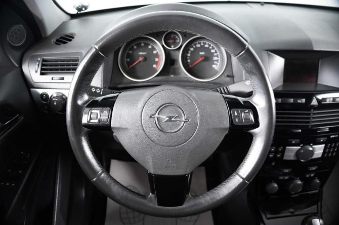 Opel Astra H Рестайлинг с пробегом 2011 года, цена 769 000 рублей, 131185 км, хэтчбек, Автокод Объявления