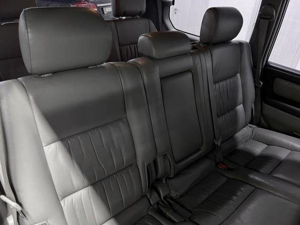 Toyota Land Cruiser 100 Series Рестайлинг 2 с пробегом 2005 года, цена 2 490 000 рублей, 351423 км, внедорожник, Автокод Объявления