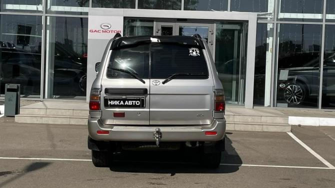 Toyota Land Cruiser 100 Series с пробегом 2000 года, цена 1 700 000 рублей, 246027 км, внедорожник, Автокод Объявления