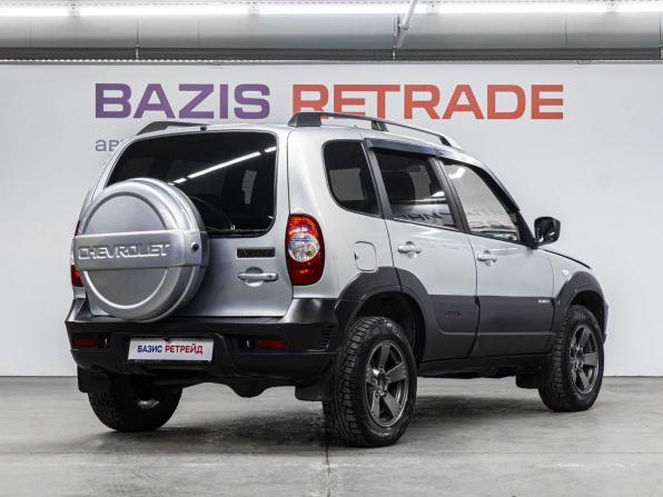 Chevrolet Niva I Рестайлинг с пробегом 2018 года, цена 790 000 рублей, 130264 км, внедорожник, Автокод Объявления
