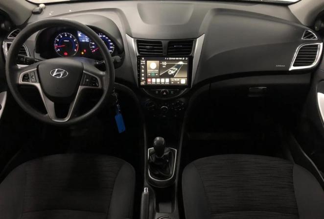 Hyundai Solaris I с пробегом 2014 года, цена 985 000 рублей, 108716 км, седан, Автокод Объявления