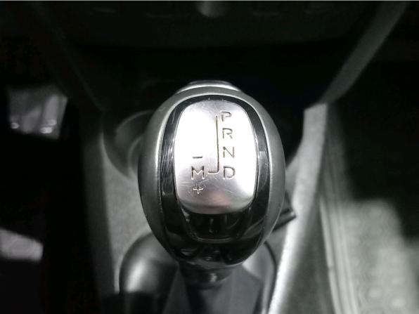 Renault Sandero II Рестайлинг с пробегом 2021 года, цена 949 000 рублей, 146130 км, хэтчбек, Автокод Объявления