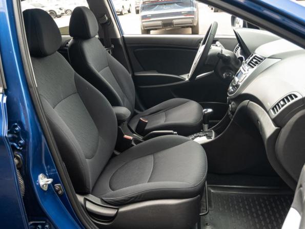 Hyundai Solaris I с пробегом 2013 года, цена 965 000 рублей, 102623 км, седан, Автокод Объявления