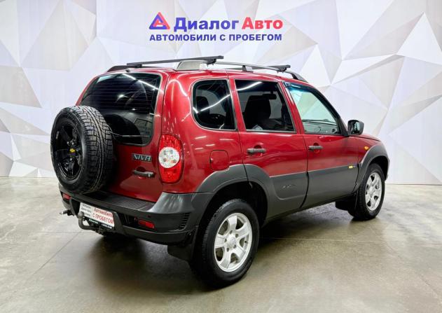 Chevrolet Niva I Рестайлинг с пробегом 2018 года, цена 670 000 рублей, 170788 км, внедорожник, Автокод Объявления