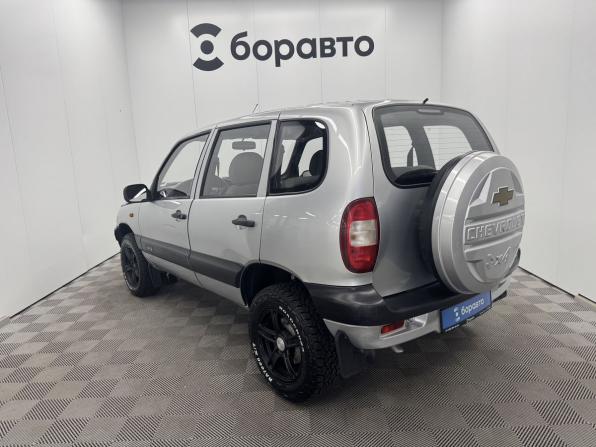 Chevrolet Niva I с пробегом 2004 года, цена 420 000 рублей, 111474 км, внедорожник, Автокод Объявления