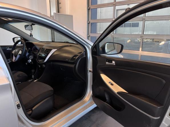Hyundai Solaris I с пробегом 2012 года, цена 675 000 рублей, 168172 км, седан, Автокод Объявления