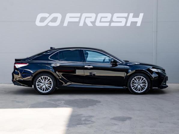 Toyota Camry VIII (XV70) с пробегом 2019 года, цена 2 850 000 рублей, 131171 км, седан, Автокод Объявления