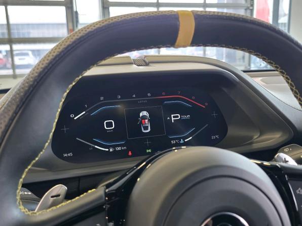 Lotus Emira с пробегом 2023 года, цена 15 000 000 рублей, 3646 км, купе, Автокод Объявления