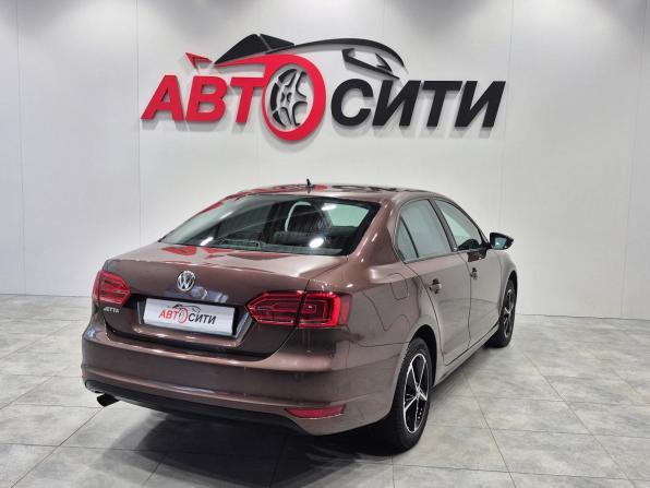 Volkswagen Jetta VI Рестайлинг с пробегом 2014 года, цена 980 000 рублей, 218000 км, седан, Автокод Объявления