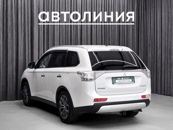 Mitsubishi Outlander III Рестайлинг с пробегом 2014 года, цена 1 570 000 рублей, 167000 км, внедорожник, Автокод Объявления