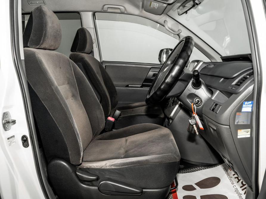 Toyota Noah II (R70) Иркутск  - изображение 5