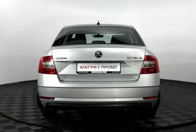 Skoda Octavia III (A7) Рестайлинг с пробегом 2019 года, цена 1 690 000 рублей, 121200 км, универсал, Автокод Объявления