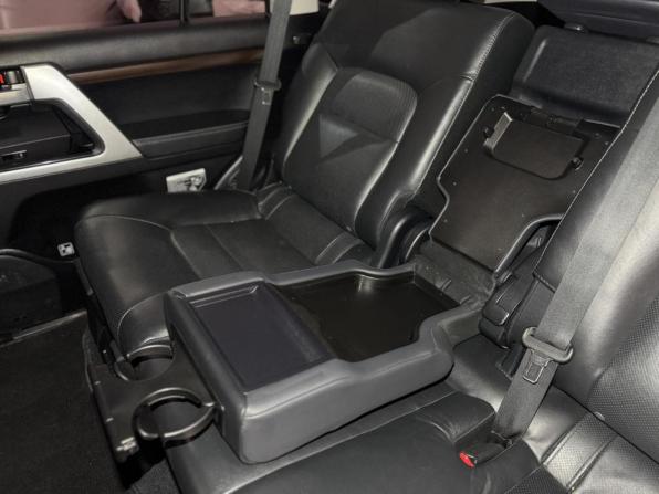 Toyota Land Cruiser 200 Series Рестайлинг 2 с пробегом 2018 года, цена 5 399 000 рублей, 220541 км, внедорожник, Автокод Объявления