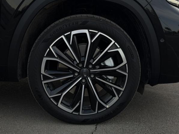 Geely Monjaro I Рестайлинг 2 с пробегом 2026 года, цена 3 950 000 рублей, 25 км, внедорожник, Автокод Объявления