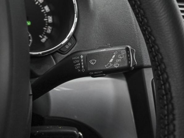 Skoda Yeti I Рестайлинг с пробегом 2013 года, цена 1 048 000 рублей, 134081 км, внедорожник, Автокод Объявления