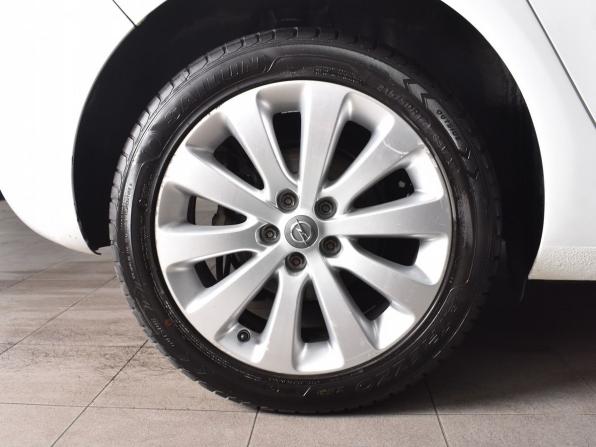 Opel Astra J с пробегом 2010 года, цена 719 995 рублей, 177978 км, хэтчбек, Автокод Объявления