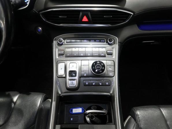 Hyundai Santa Fe IV Рестайлинг с пробегом 2021 года, цена 3 150 000 рублей, 155897 км, внедорожник, Автокод Объявления