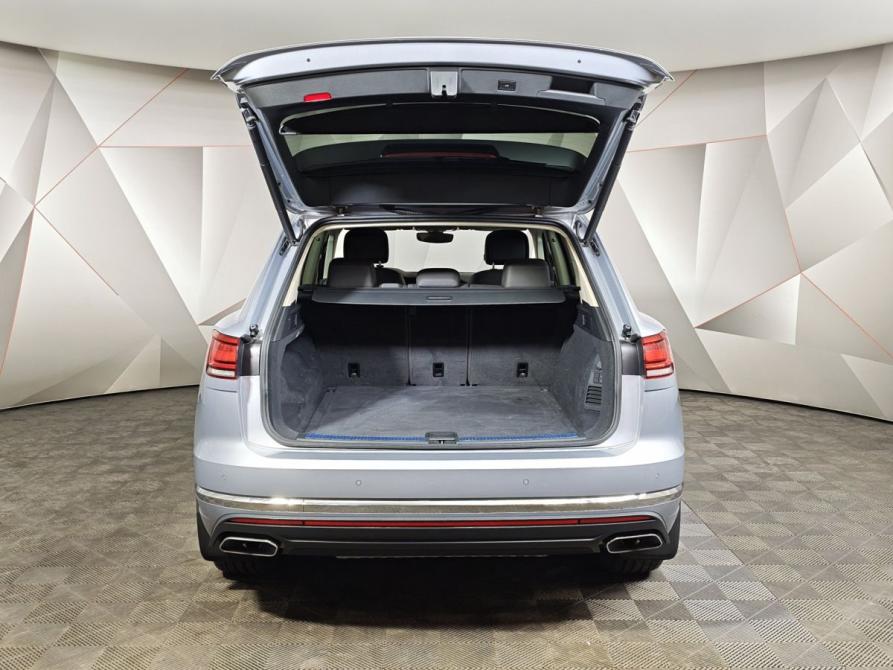 Volkswagen Touareg III Москва  - изображение 12