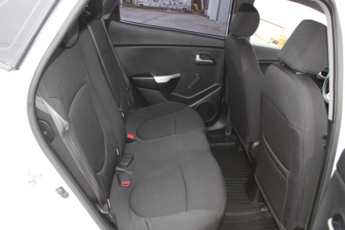 Kia Rio III с пробегом 2013 года, цена 510 000 рублей, 207000 км, хэтчбек, Автокод Объявления