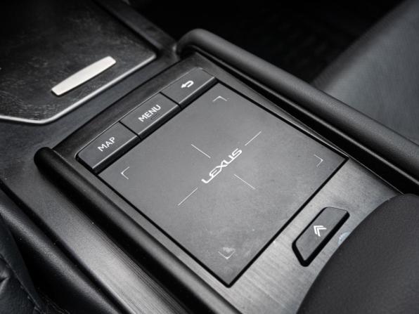 Lexus ES VII Рестайлинг с пробегом 2021 года, цена 4 240 000 рублей, 126886 км, седан, Автокод Объявления