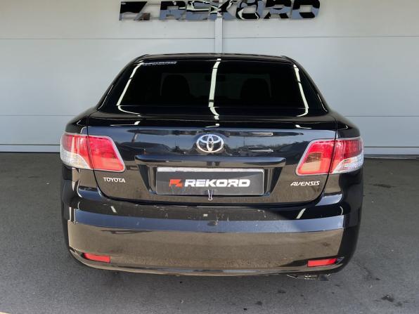 Toyota Avensis III с пробегом 2010 года, цена 949 000 рублей, 258924 км, седан, Автокод Объявления