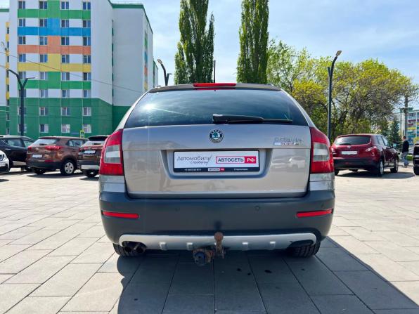 Skoda Octavia II (A5) Рестайлинг с пробегом 2011 года, цена 1 060 000 рублей, 270561 км, универсал, Автокод Объявления
