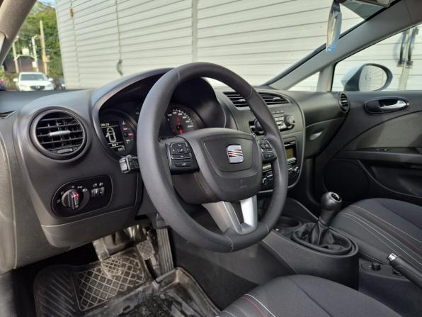 SEAT Leon II Рестайлинг с пробегом 2012 года, цена 820 000 рублей, 97265 км, хэтчбек, Автокод Объявления