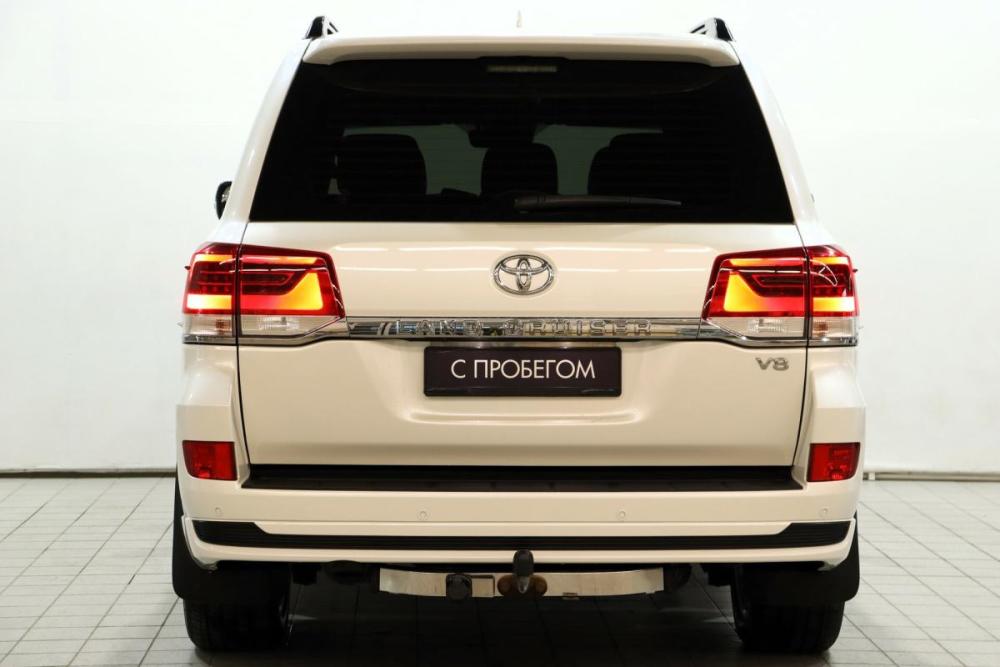 Toyota Land Cruiser 200 Series Рестайлинг 2 Сургут  - изображение 6