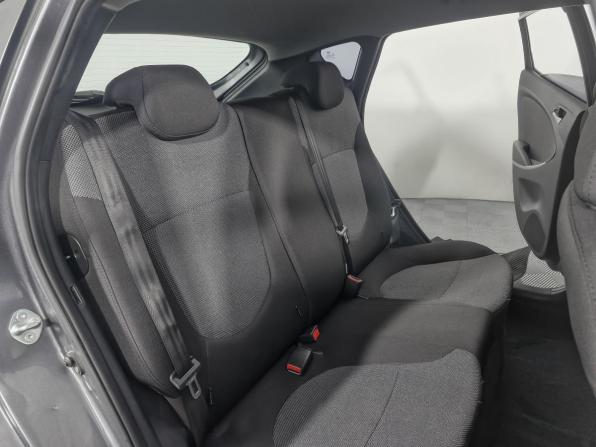 Hyundai Solaris I с пробегом 2012 года, цена 629 000 рублей, 212020 км, хэтчбек, Автокод Объявления