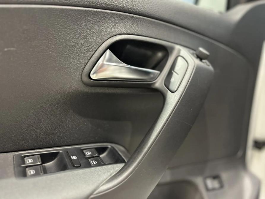 Volkswagen Polo V Рестайлинг Новосибирск  - изображение 19