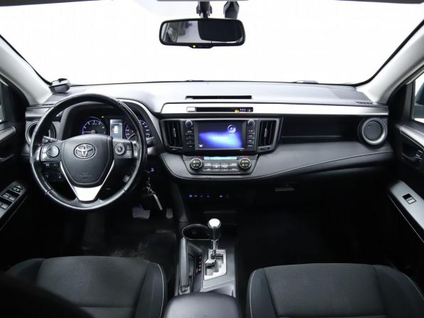 Toyota RAV4 IV (XA40) Рестайлинг с пробегом 2016 года, цена 2 330 000 рублей, 106969 км, внедорожник, Автокод Объявления