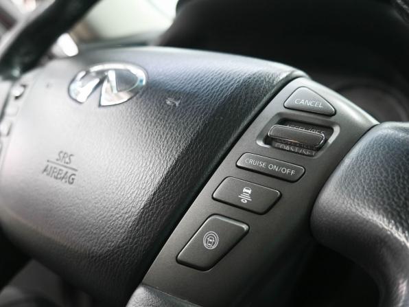 Infiniti QX56 II с пробегом 2011 года, цена 1 999 900 рублей, 288800 км, внедорожник, Автокод Объявления