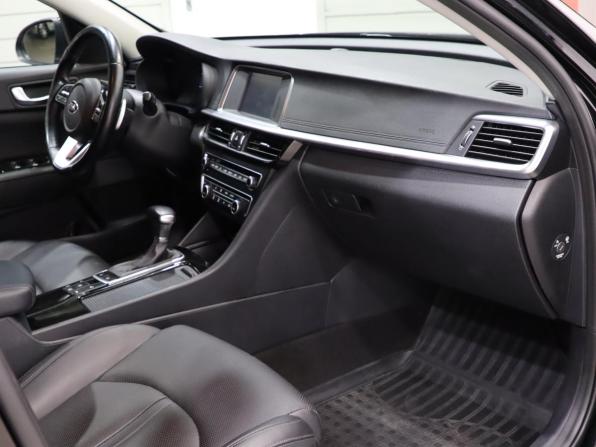 Kia Optima IV Рестайлинг с пробегом 2019 года, цена 1 700 000 рублей, 126000 км, седан, Автокод Объявления