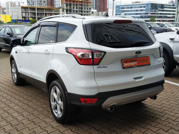 Ford Kuga II Рестайлинг с пробегом 2017 года, цена 1 850 000 рублей, 32950 км, внедорожник, Автокод Объявления