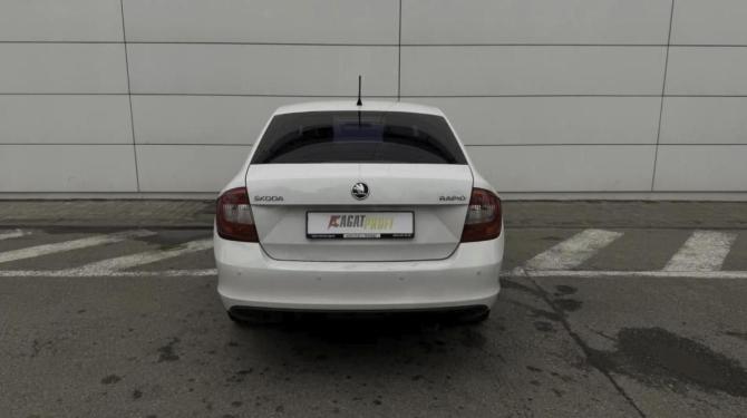 Skoda Rapid I с пробегом 2015 года, цена 470 000 рублей, 386751 км, лифтбек, Автокод Объявления