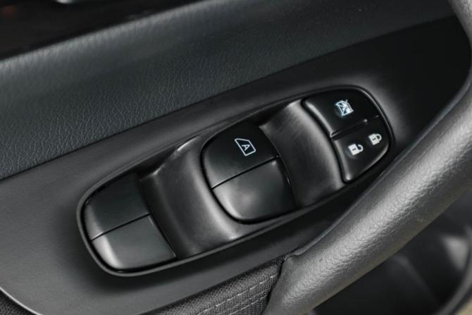 Nissan Qashqai II с пробегом 2014 года, цена 1 399 000 рублей, 190000 км, внедорожник, Автокод Объявления