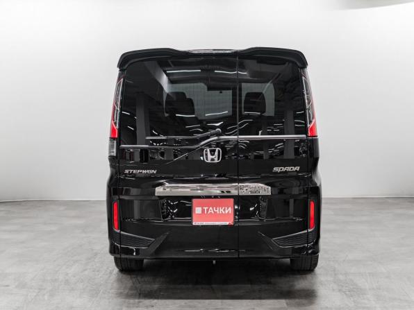 Honda Stepwgn V с пробегом 2016 года, цена 1 900 000 рублей, 168417 км, минивэн, Автокод Объявления