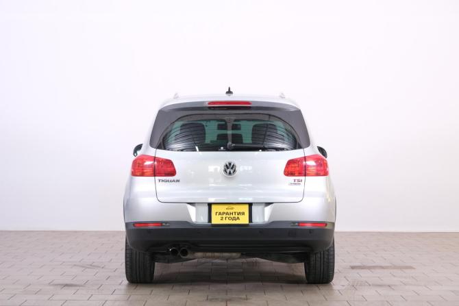 Volkswagen Tiguan I Рестайлинг с пробегом 2015 года, цена 1 629 000 рублей, 80000 км, внедорожник, Автокод Объявления