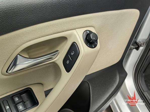 Volkswagen Polo V с пробегом 2012 года, цена 790 000 рублей, 139608 км, хэтчбек, Автокод Объявления