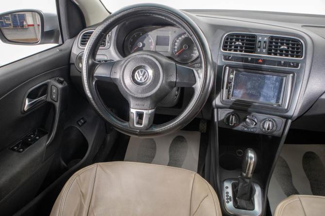 Volkswagen Polo V с пробегом 2012 года, цена 669 000 рублей, 315000 км, седан, Автокод Объявления