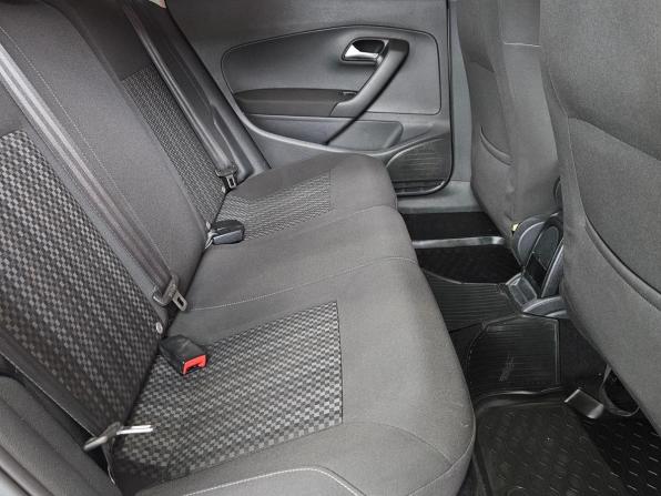 Volkswagen Polo V Рестайлинг с пробегом 2019 года, цена 1 335 000 рублей, 64350 км, седан, Автокод Объявления